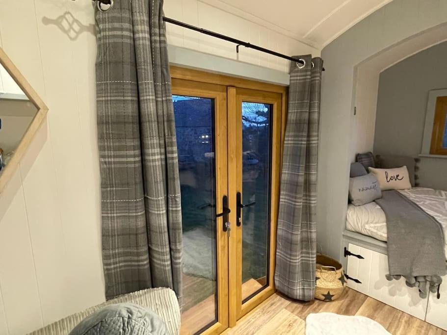 The Hut@Trefechan Wen - Coastal Coziness! Goodwick Luaran gambar