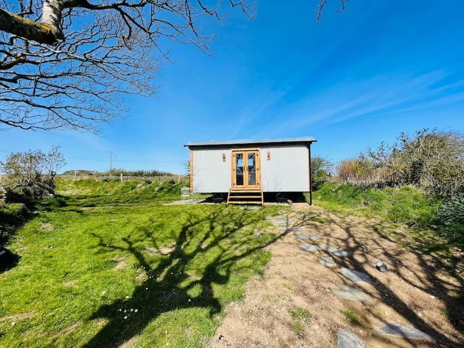 The Hut@Trefechan Wen - Coastal Coziness! Goodwick Luaran gambar