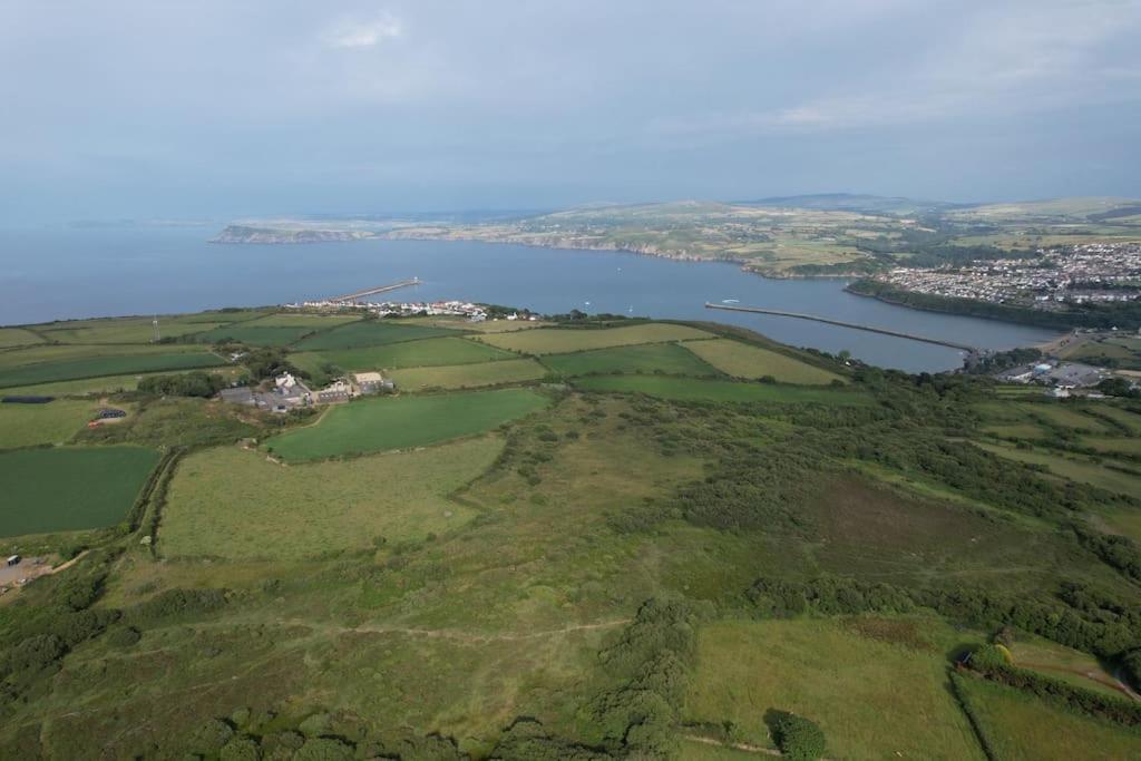 The Hut@Trefechan Wen - Coastal Coziness! Goodwick Luaran gambar
