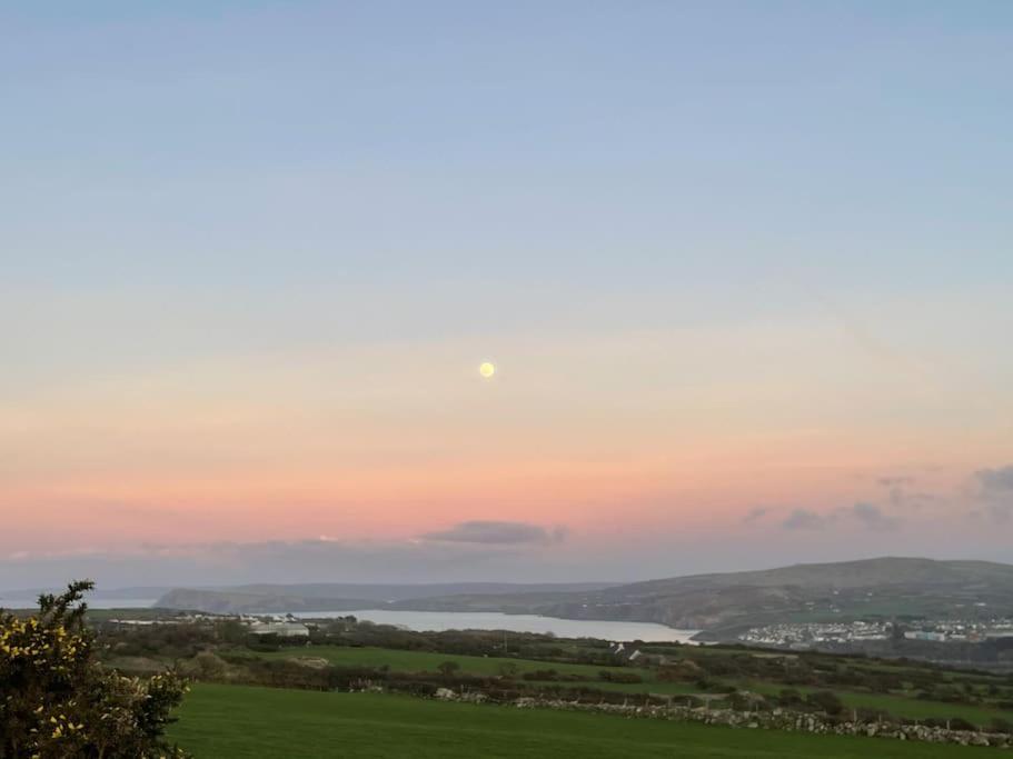 The Hut@Trefechan Wen - Coastal Coziness! Goodwick Luaran gambar